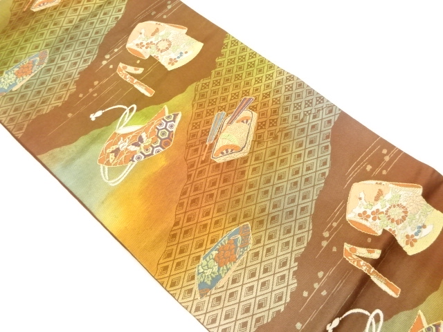 道長取りに鬘帯模様織出し袋帯